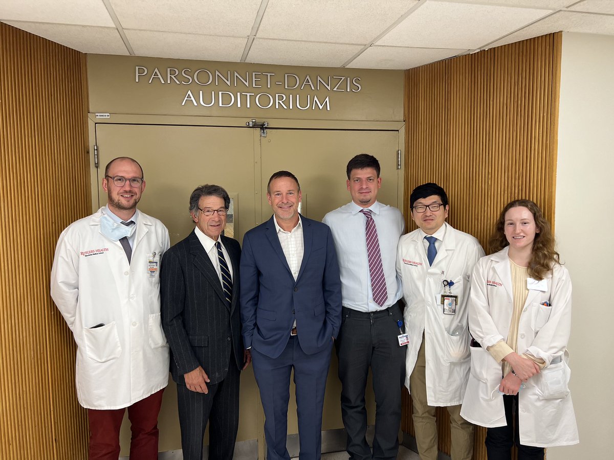 I’d like to thank Dr Brener and his team for having me this year to speak at the Parsonnet Lecture this year. It was a great honor, you and your team were a great host. #AortaEd @NeilPoulsen2