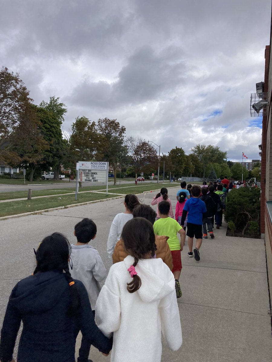 RossDoan's tweet photo. We are walking for Terry, Family and Friend at RDPS#terryfoxwalk https://t.co/8Uq8sP3bCz