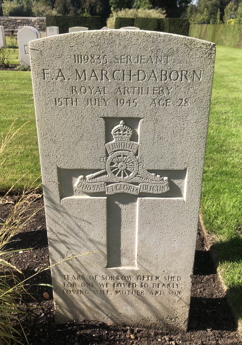 albymarch_alan's tweet image. Brussels Town Cemetery @CWGC 🇧🇪
F.A.March-Daborn #RA
J.C.Beddow
A.Thomas
#WelchRegiment