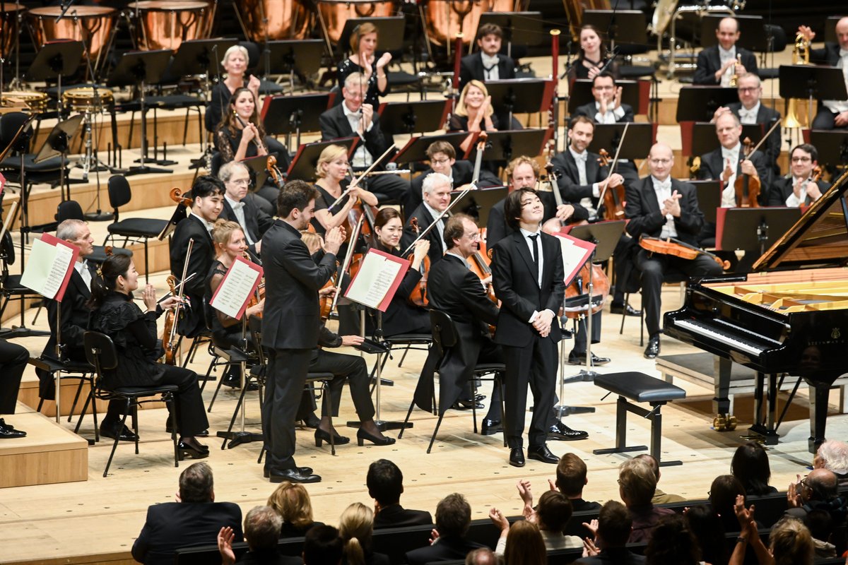 Happy to be performing Ravel G Major concerto in Munich with Lahav Shani and @Munich_Phil! Looking forward to our performance in Zurich this Sunday! © Tobias Hase