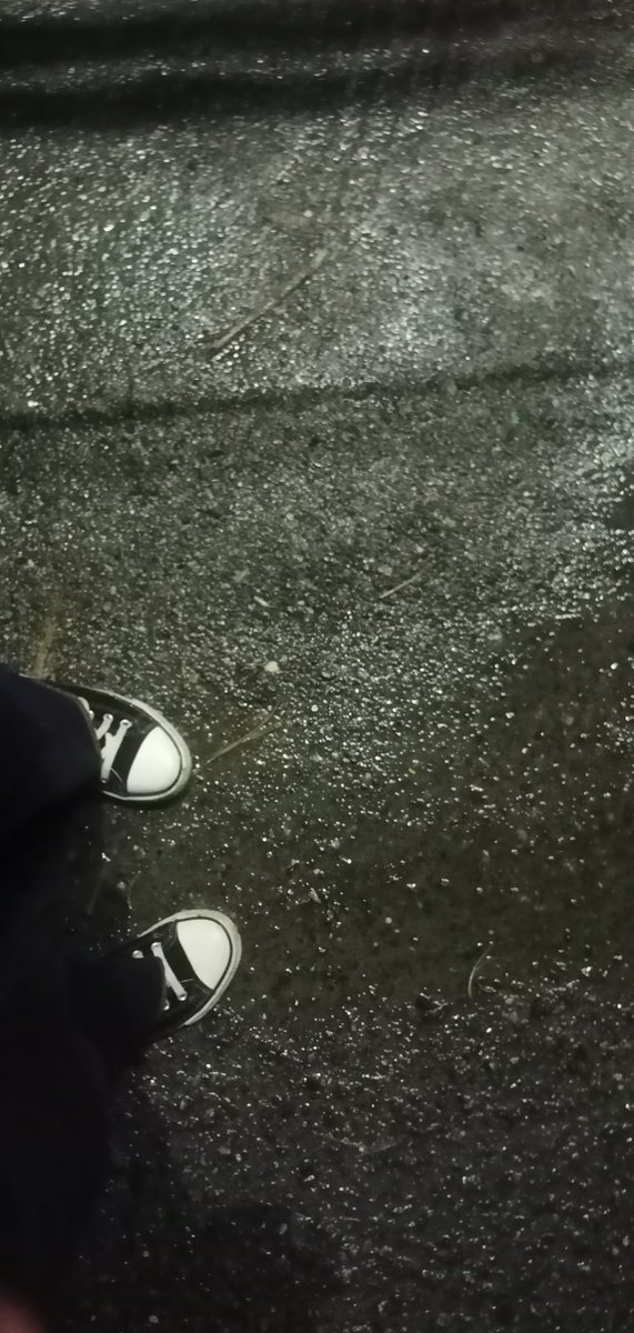 ushi2202's tweet photo. What's that one thing you hate about rain?
I hate the fucking kichhad🥲😭 and drained shoes🥵
.
.
.
.
.
#Tweets #rain #rains #DelhiRains #ncr #shoes #Twittercircle #TwitterTillu #twitterforfun #rainyday https://t.co/apCMej63q5
