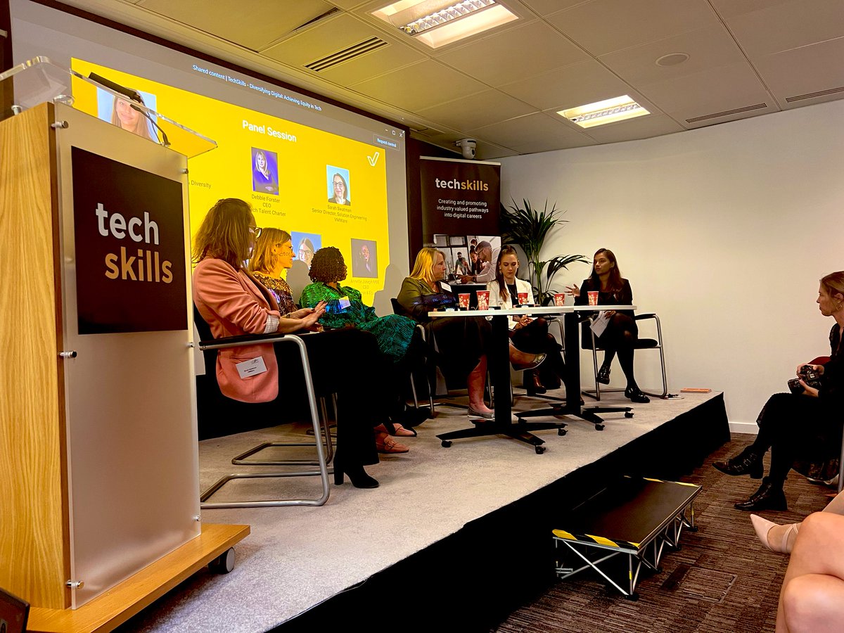 techskillsorg's tweet photo. 🦸♀️ Our amazing all woman panel talking about the business benefits of diversity at #diversifyingdigital chaired by @nimmiptl of @techUK https://t.co/TVh2igELnb