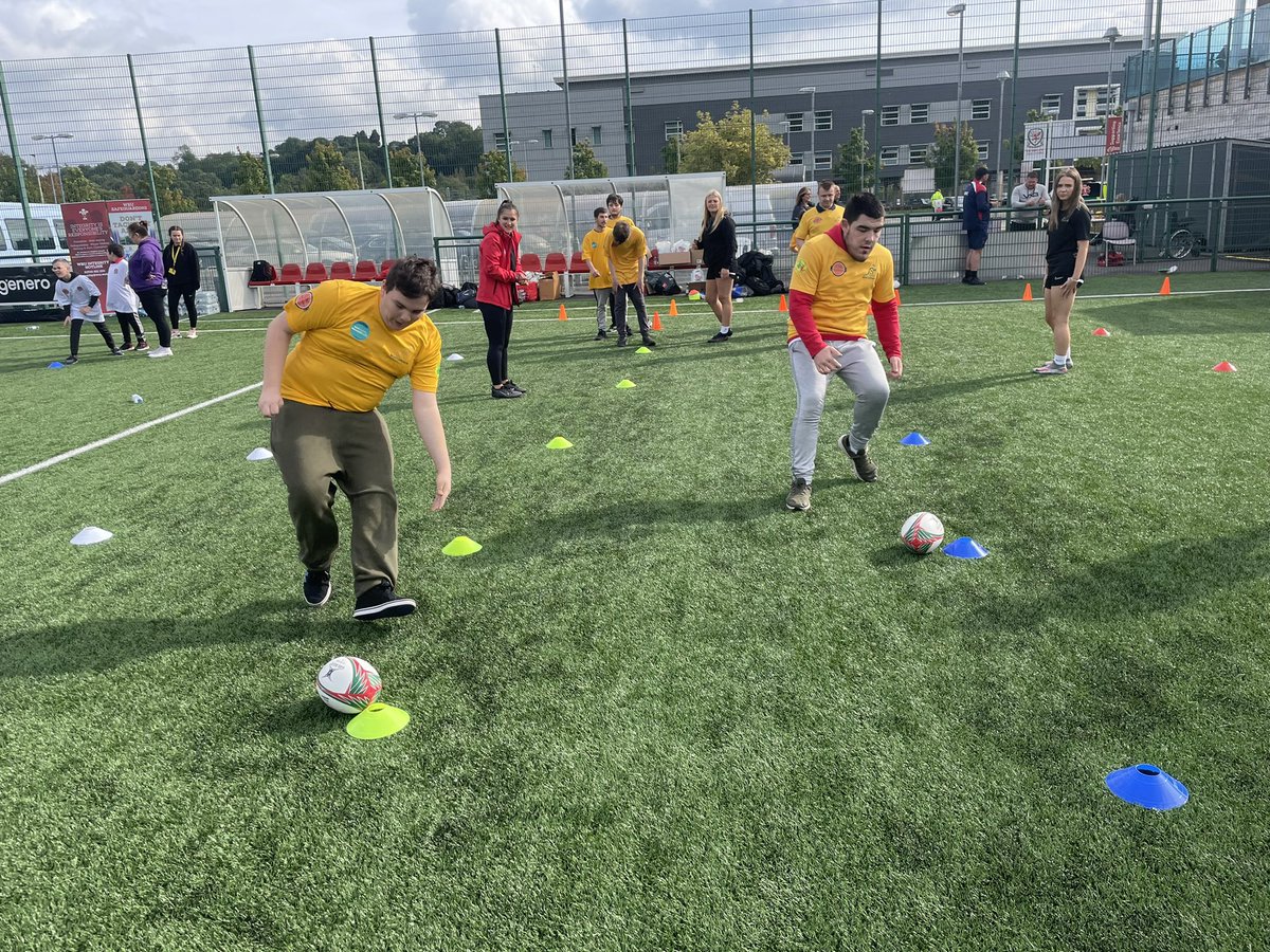 Jasmine_Young27's tweet photo. My favourite event to date ✅ Fantastic day down at @sport_leisure for the disability 6N. Great to see so many smiling faces and everyone enjoying themselves! #D6N #jerseyforall https://t.co/6GsGmFfYNu