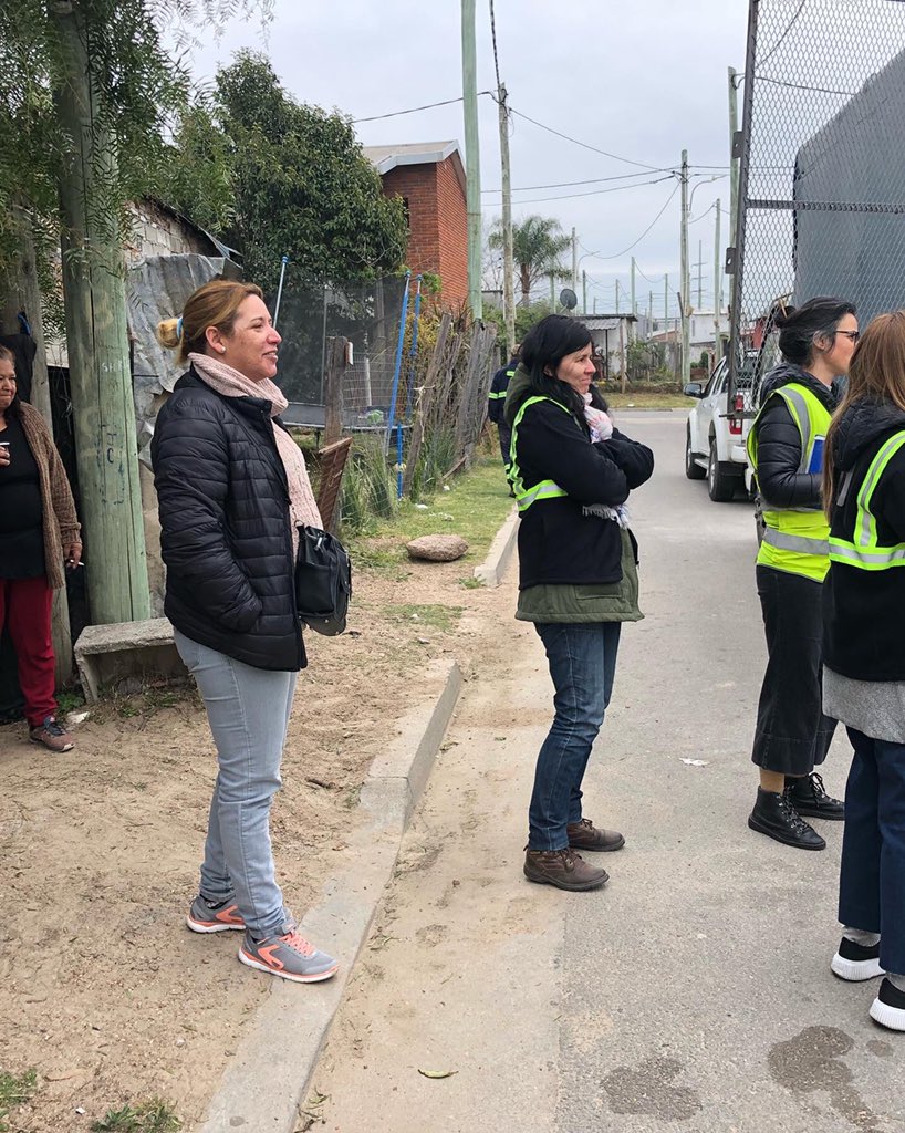 cesarraimondo's tweet photo. En la mañana de hoy junto a la Sra. Edil Adrian Balcarce se logró mediante trabajo en equipo la apertura de vivienda en Acosta y Lara acompañamos a la Concejala vecinal Andrea Rodríguez .
En estos días tenemos a una vecina ocupando su vivienda, “juntos podemos” https://t.co/g8GoQP2P9y