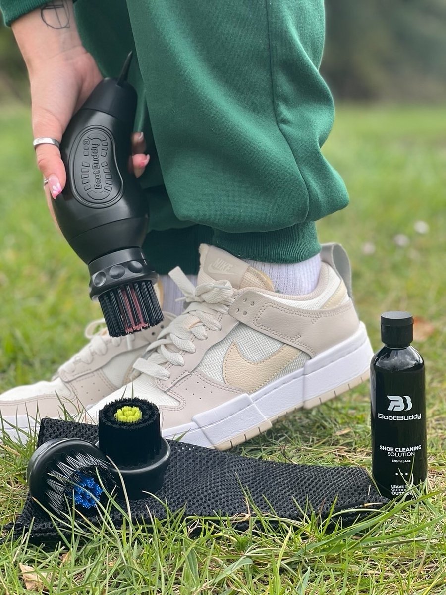 trundl_GO's tweet photo. We're super proud to announce our new partnership with @thebootbuddy who are offering all of our lovely members a 15% discount on a Boot Buddy purchase.
If you are a trundl member find your 15% code at the top of the offers section #shoecleaner #shoepassion #bootbuddy https://t.co/e49o2AmDfv