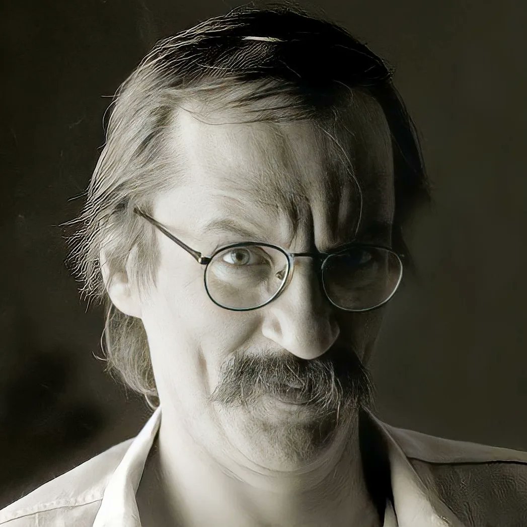 "Sus poemas breves han sido escritos en infinidad de paredes brasileñas. Su rostro, eternizado en remeras. Su apellido, un nombre, una marca, un gesto".

Reseña de "Aparezca y desaparezca", antología poética de Paulo Leminski 
👇🏾
eldiletante.net/trabajos/parez…