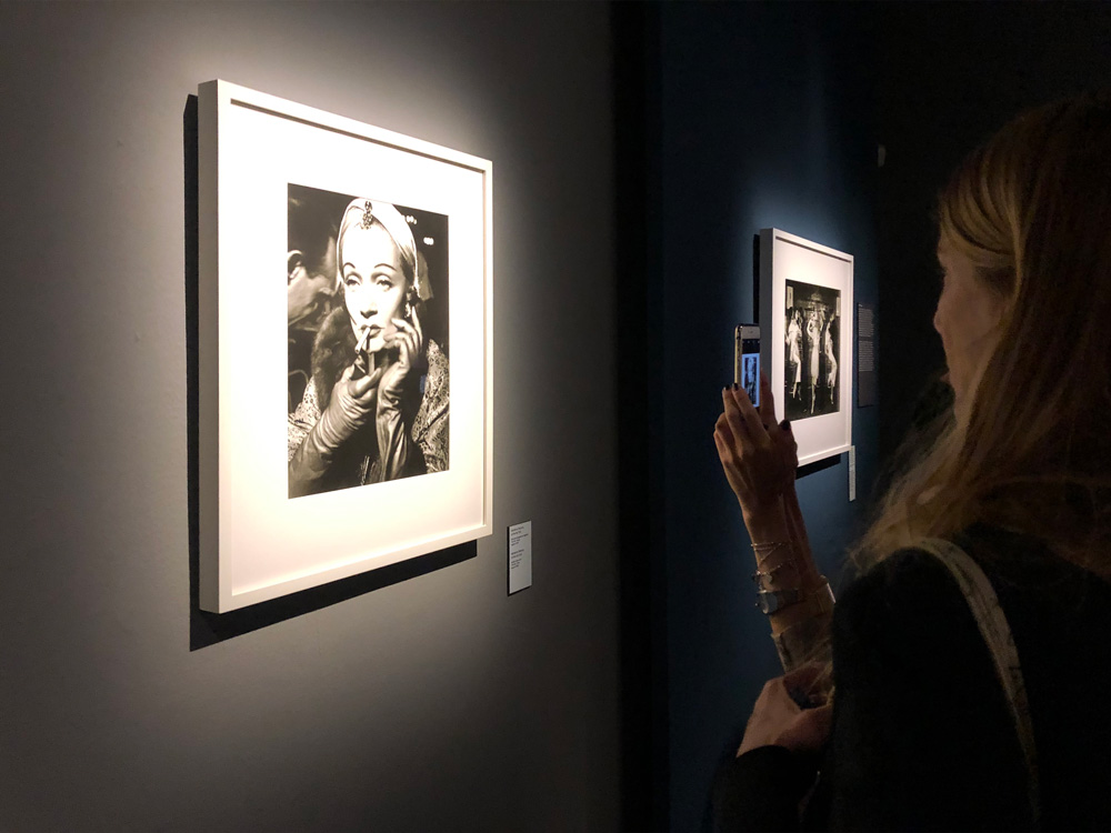 enzodalverme's tweet photo. A major exhibition dedicated to Richard Avedon opens at the Palazzo Reale in #Milan. 106 images to chronicle more than 60 years of the great photographer's career. The catalog is by @SkiraEditore 
@ClpMilano @ComuneMI
😮
#photography #art #artexhibition #avedon #milanfashionweek https://t.co/yo2lczRJmQ