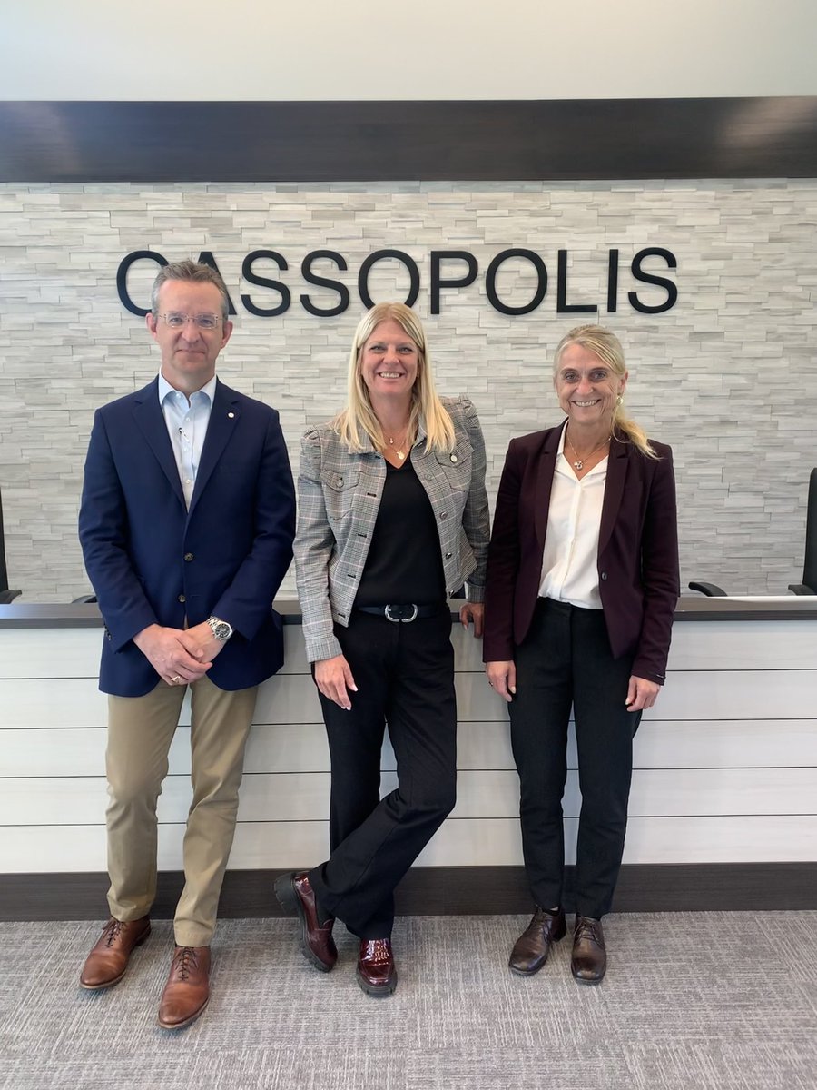 inGuddal's tweet photo. Met Village Manager Emilie LaGrow today and discussed the importance of creating values in local communities. Hydro will bring stable jobs, career opportunities as well as investing in local education to bring forth the next generation of Hydro employees #Cassopolis #recycling https://t.co/4OZbDfkXkz