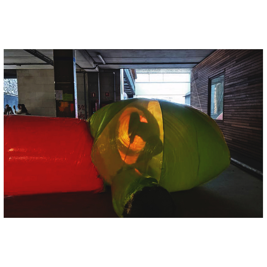 NuriaP9's tweet image. Ayer @sisosb46 y yo montamos el "worm" en las jornadas de bienvenida de la #ETSAC 
@etsac_udc #infalatble #pradapoole #bienvenida #inflable #arquitectura #color #worm #coruna #corunamola 
-
Fotos de @sisosb46, Zaida García, y Plácido Lizancos