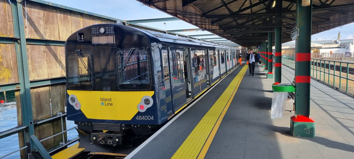 Barry Hodges tweet media