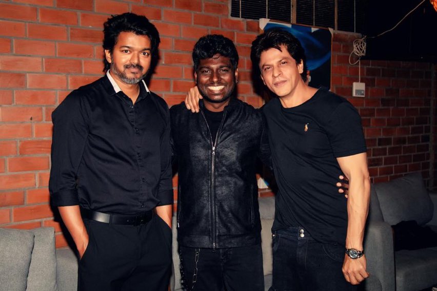 SRKCHENNAIFC's tweet photo. Baadshah @iamsrk &amp; Thalapathy @actorvijay with Anna @Atlee_dir 😍🔥

#ShahRukhKhan𓀠 #Vijay #Atlee https://t.co/E643AVg5eI