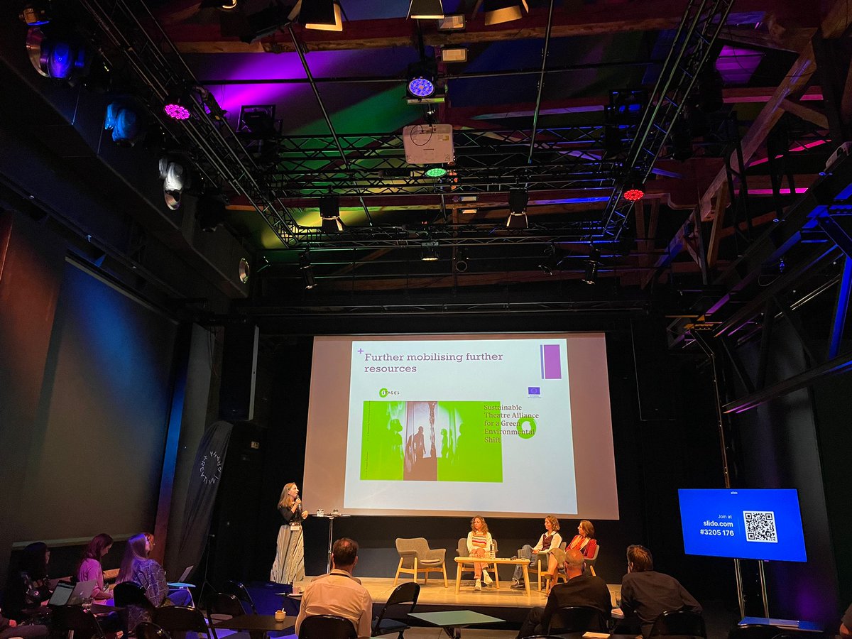 CreativeFed_EU's tweet image. Best way to close this #ECIS22 Day 1 by listening to 4 brilliant researchers share their work on #greeningtheccis in our first even Researchers Pitching Platform!