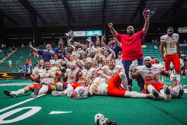 QCSteam's tweet photo. 7/29/22: The @qcsteam defeat the No. 1 seed @FriscoFighters 48-41 to win the @IndoorFL Eastern Conference 🏆.

#ThrowbackThursday | #sQUADCITY 🚢💨 https://t.co/bacpcO13Cm