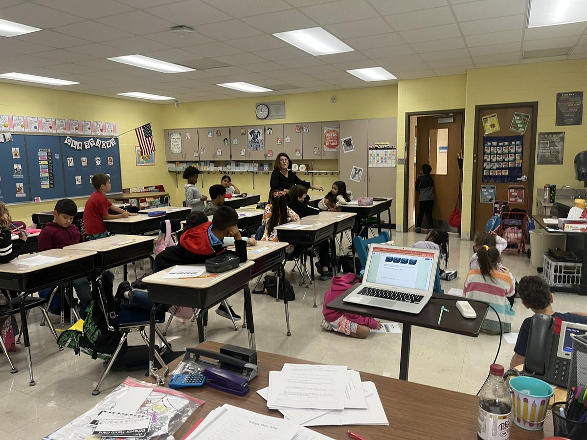 Dr. Gavin came into our classroom and began helping students with their math problem. She took the problem and acted it out with the students to make it more concrete. The students loved it! Thanks, Dr. Gavin! #d123 #d123han