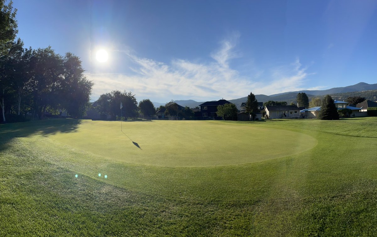 rivershoreturf's tweet photo. 3rd green at @RivershoreGL on an amazing crisp September morning! https://t.co/mLqd3dNsXs