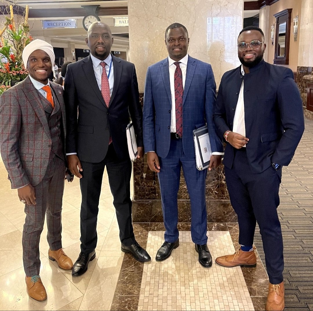 get_waya's tweet photo. Team Waya was honoured to have our founders @DavidWachira_ and @onemaroria participate in the USA AFRICA Executive Business Roundtable in New York City that featured the 5th President of Kenya 🇰🇪, HE William Samoei Ruto and senior government officials.  

#GetWaya
#UNGA2022 https://t.co/bF9QZwzHMi