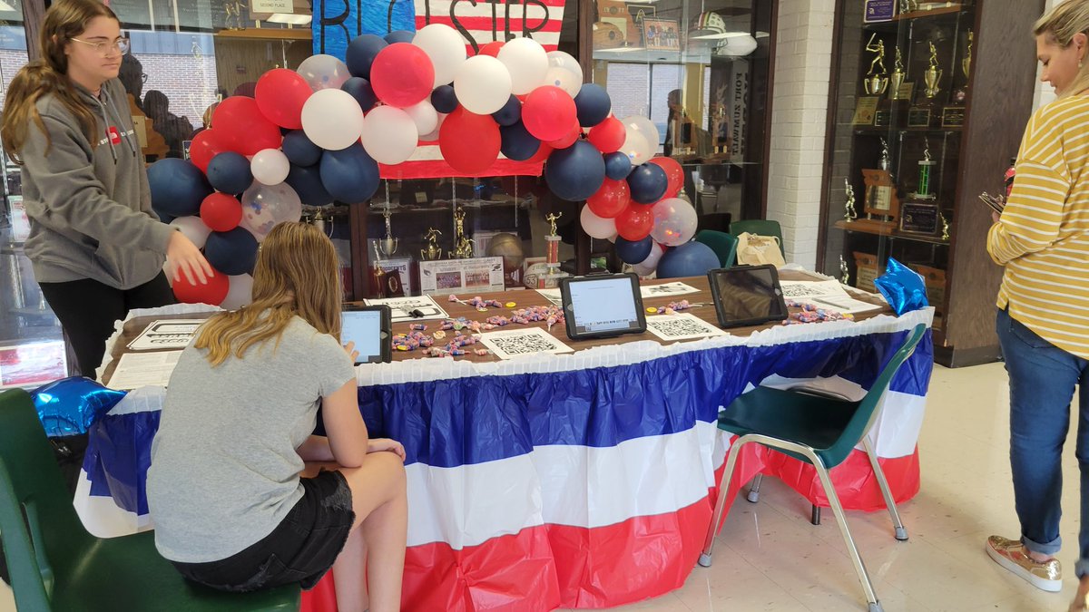 FZN Educators Rising tweet media