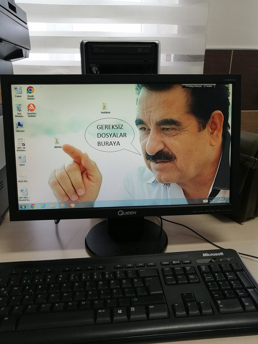 Çalıştığın okul kaderindir. Saykoluk damlıyor her yerinden 😀