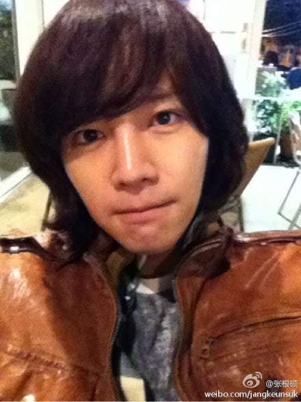 sanda0712's tweet photo. 9/22の記念日ー３

2011
テレビデイリー　2011-9-22 19:50
チャン・グンソク「イ・ミンホのところに行ったウナギはどこ?」
https://t.co/SPrOaaMuKD
ネチズンたちは
「よく来るイ・ミンホにでていくんです」
「今嫉妬しているんですか？」「ヘアスタイルとても可愛いです」などと、様々な反応を見せた https://t.co/iY50o9M8vS