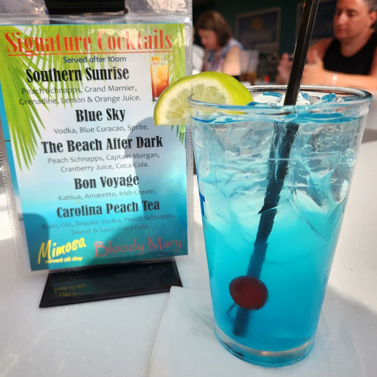 GrapeChasers's tweet photo. One more for the road before we headed back to NJ πΊπΉ. After this #beer, I can say I completed the trifecta of all 3 local #breweries which part of #TheGrandStrand in #MyrtleBeach, SC. As for Sandi, the #BlueSky cocktail put her into flight mode. #Cheers! πππ·π
#grapechasers https://t.co/kP0bn78iwA