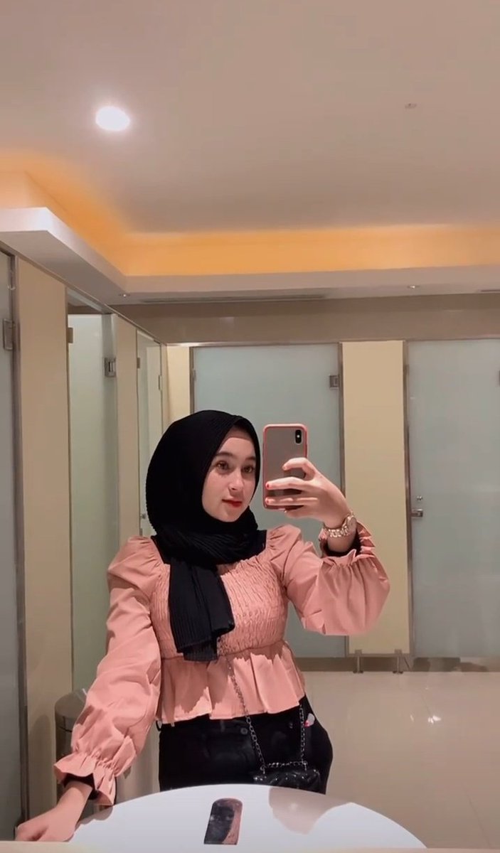 Andiniii04's tweet photo. Open bo semarang hari ini💋💦  
Include/exclude buruan kepp‼️
Wa:085928325113📲 
#availSemarang
#bosemarang #semarangopenBO                          #semaranglendir #semarangbo   #openbosemarang https://t.co/joj44QeESd