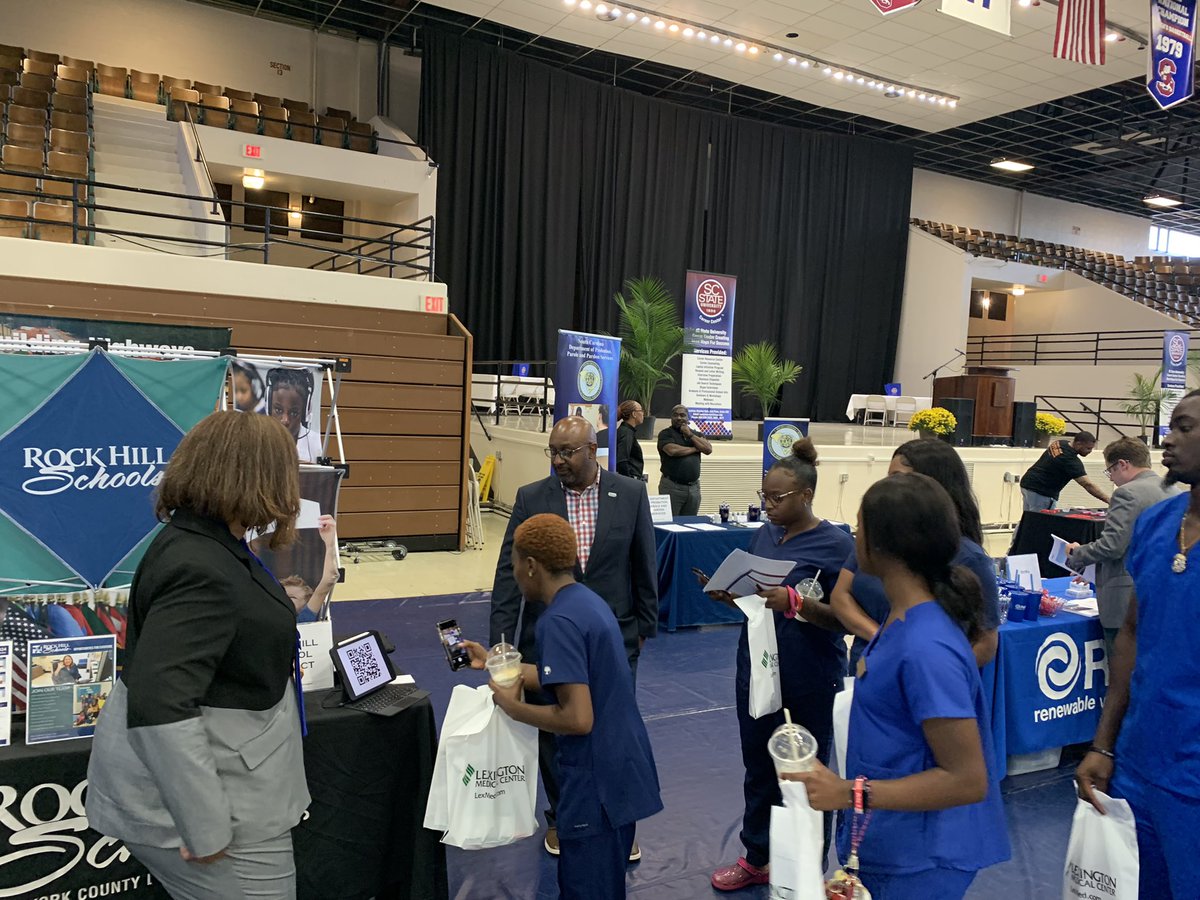 rockhillmath's tweet photo. @RockHillSchJob is at @SCSUNation1896 recruiting @RockHillSchools alumni in Speech Pathology @DutchmanCreekMS @STMSWildcats https://t.co/O1ZHlbk9iW