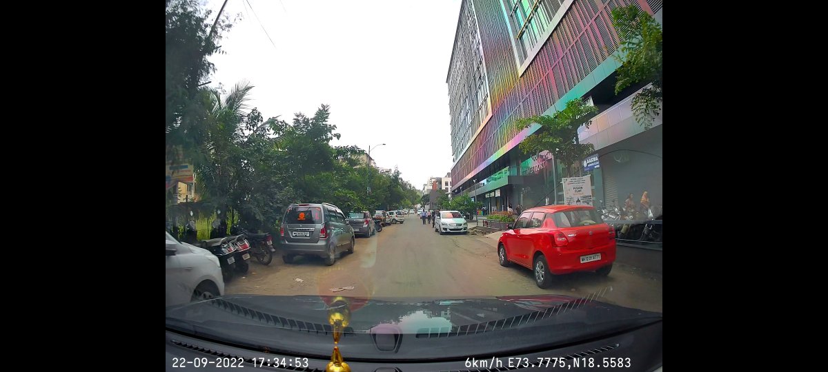 sumit_holey's tweet photo. @PuneCityTraffic @CPPuneCity Some more todays snaps https://t.co/48g0RnDUrd