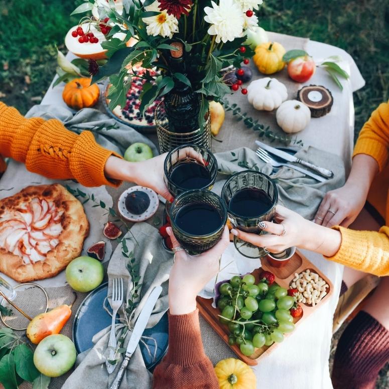 Planning a get-together soon? Whether you’re throwing an elaborate-themed holiday dinner party or an impromptu board game and takeout night, being a good host is all in your mindset. ow.ly/Pxzr50KOgyE || HGTV #calgary #airdrie