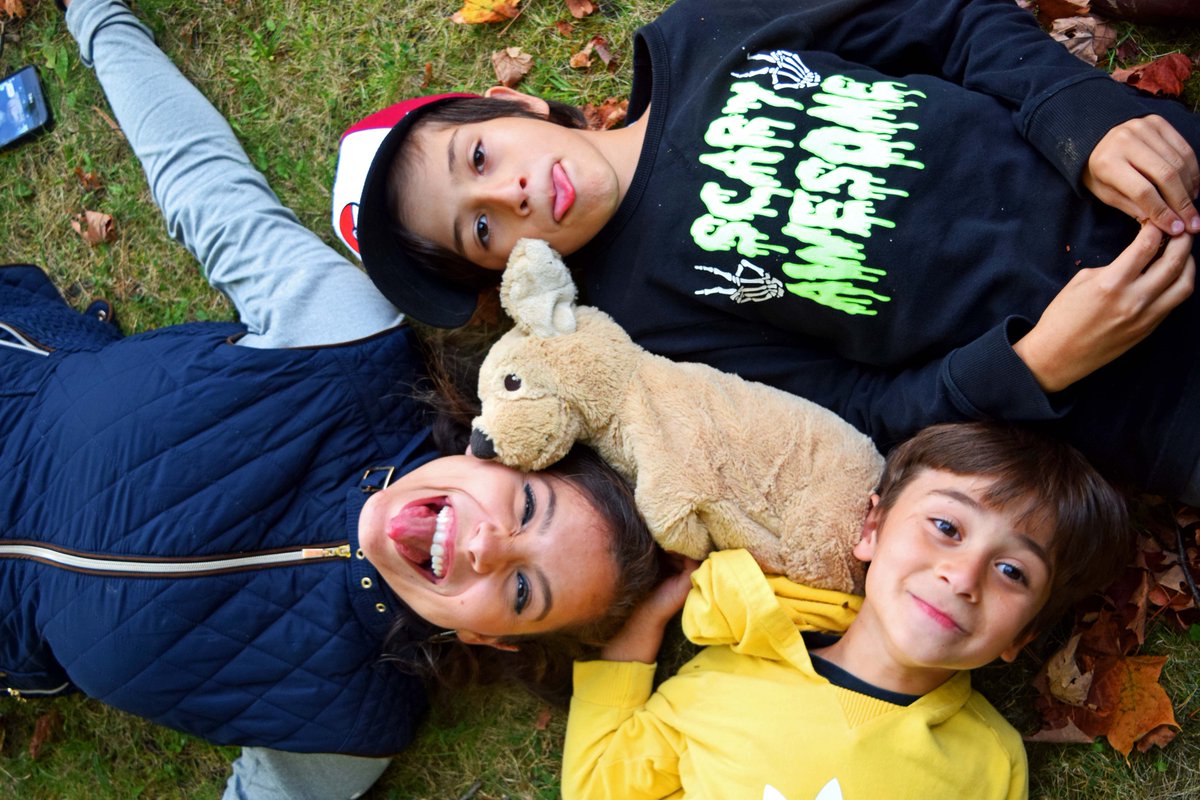 FourpointsOCC's tweet photo. Fall is our favorite time of year!! Let the family fun and memories begin!! https://t.co/BA83CBaZMM