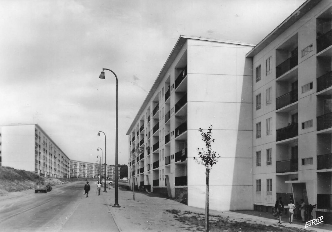 57 BEHREN 1963 Les nouveaux HLM de la CITE centre 3.