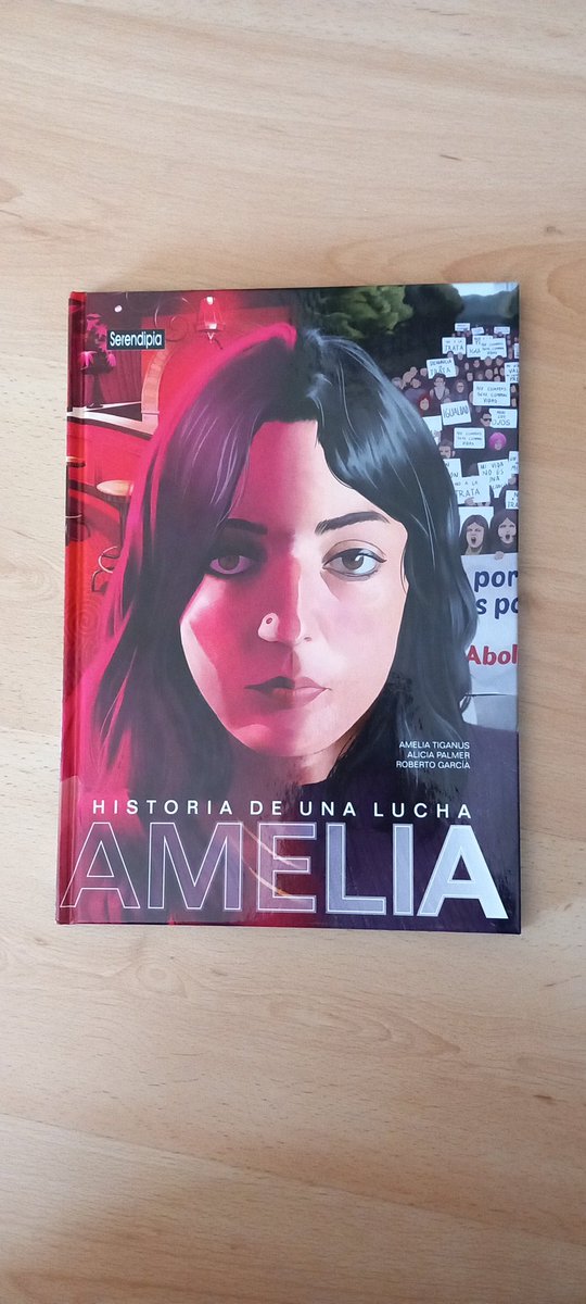 josemifer's tweet photo. Un fantástico libro en formato de novela gráfica que debería leerse en todos los centros de secundaria. https://t.co/2FQJ022hE4