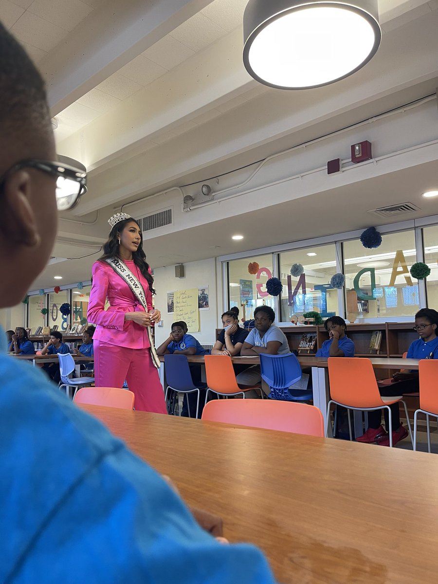 On the second day of school, Heather Nunez, Miss New York USA, visited our scholars in each class discussing the importance of following dreams and staying determined!🗽💪🏾🗣 #354strong