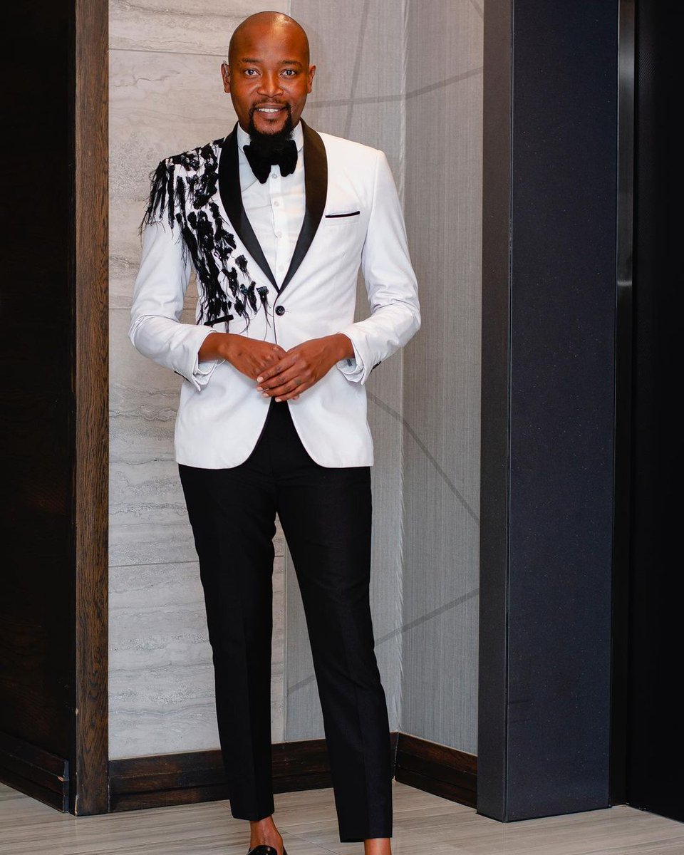 afrodbnation's tweet photo. It's our recognition card day and we are here to celebrate @moshendiki for his overall impact in Entertainment over the years.
We hope he is not exiting the #Gomora show just yet.
#SAking #mosheway #africanactors #afroDB https://t.co/97ohpoj3II