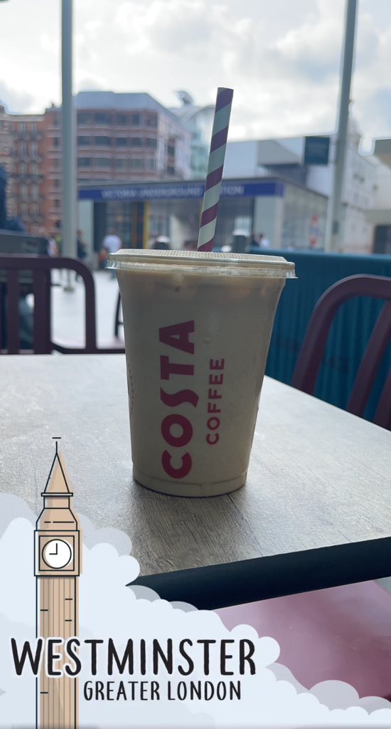 دائماً قهوة الصـبحَ متفردة بلذتها ..☕️💙