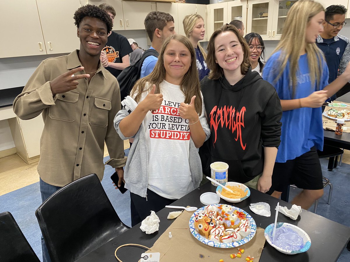 link_york's tweet photo. And 2nd place goes to…Perry, Justyce, and Jaxon! https://t.co/Q601UHjL5A