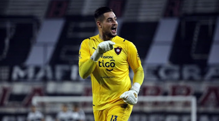 SomosVsSports's tweet photo. "Cuando sos exitoso en el extranjero, obviamente eso molesta, Jean (Fernandes) debe seguir siendo el mejor" 🗣️ @JoseLChilavert_, exfutbolista #Albirroja.

#VersusRadio @Universo970py https://t.co/7ZQb6kHroN