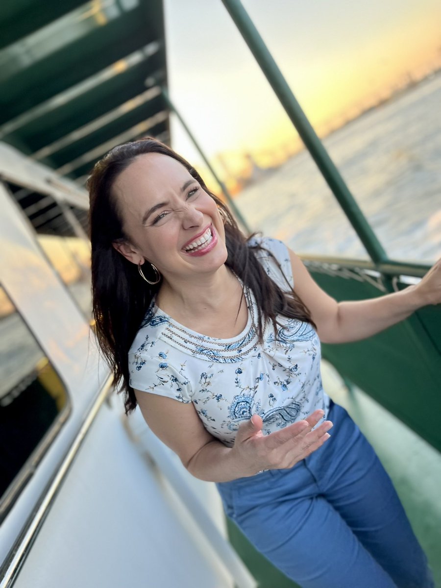 Beautiful sunsets and a unique view of industry during our tour of the Houston Ship Channel last night with <a href="/PemexDeerPark/">PEMEX Deer Park</a> execs in an event coordinated by the <a href="/EconAlliance/">Economic Alliance</a>. We had a wonderful time!