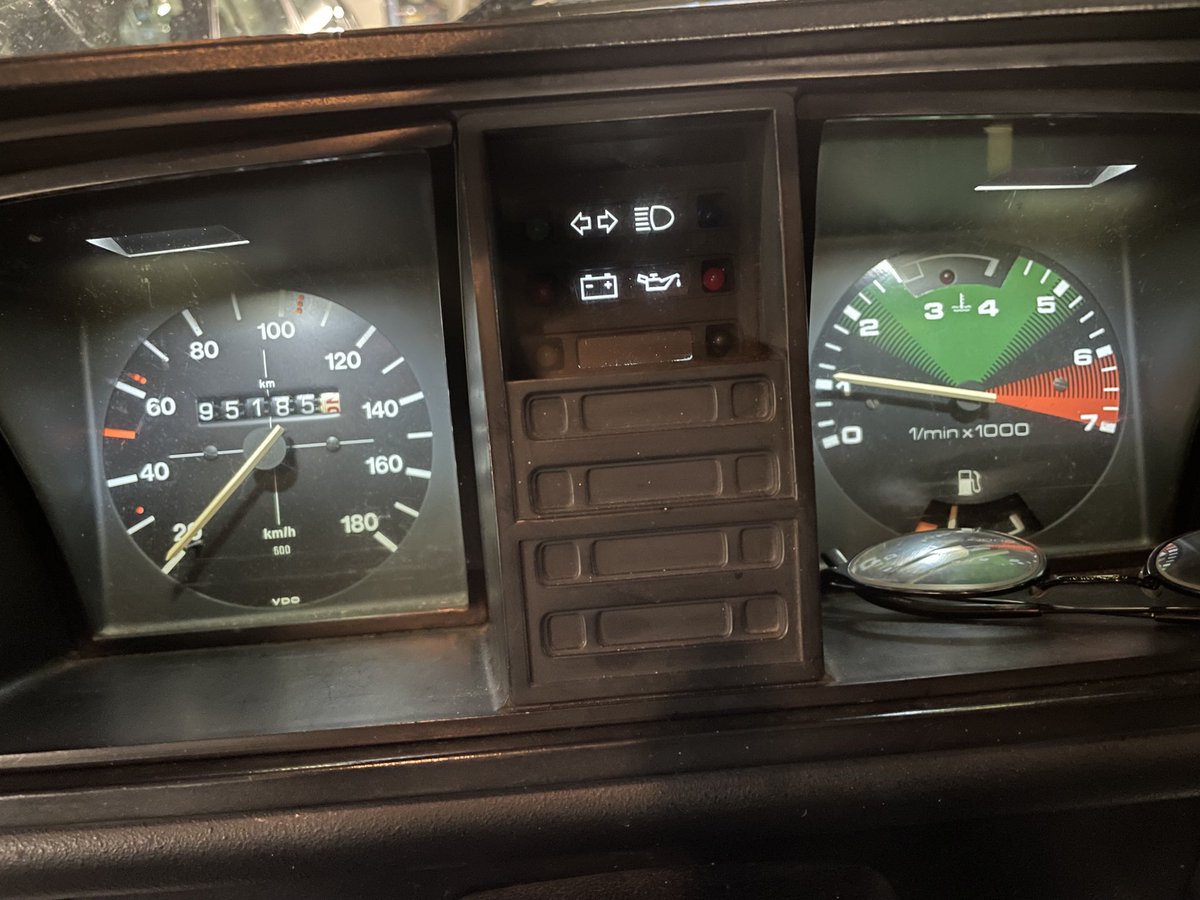 akciddento's tweet photo. And now - in the #vwt3 doka - the new rev counter is installed, cabled and working ! From a gti it’s Mounted inside a custom 3D printed case with a new oem style face and peaks at a hopeful 7k rpm :D https://t.co/ukJIXXe2Lj