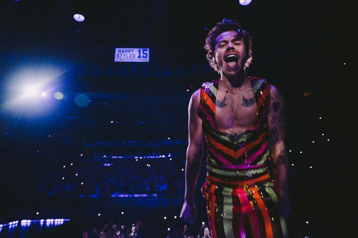 hsdaily's tweet photo. Harry via instagram:

“Love On Tour. New York City XV. September, 2022.

Thank you MSG. Thank you NYC.” https://t.co/5pwxh2ULvP