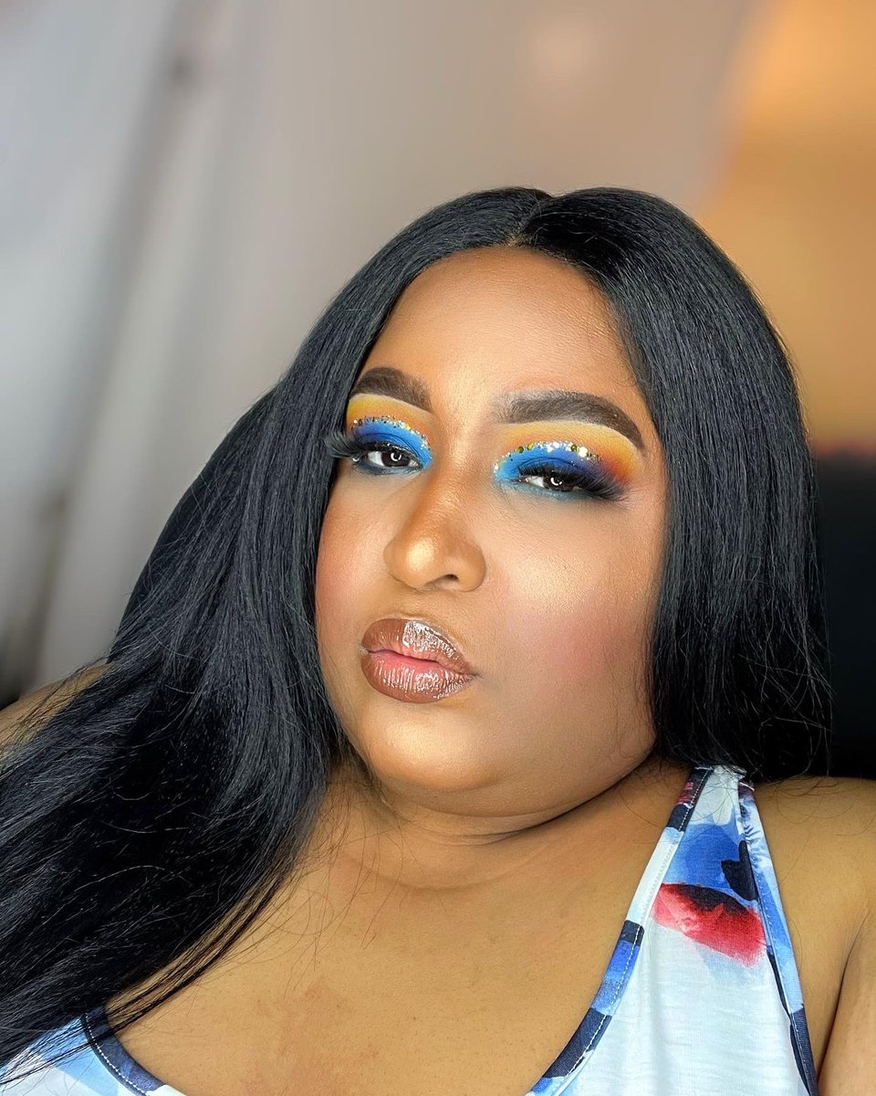 SLady36's tweet photo. The Matte Book is the truth!!!  Definitely didn’t fail with my birthday look 🎂🎉🥳

@thecrayoncase 
Matte Book
Blush Binder
Gumbo lippie

#thecrayoncase #birthday #birthdaylook #birthdaymakeup https://t.co/csalugxuvD