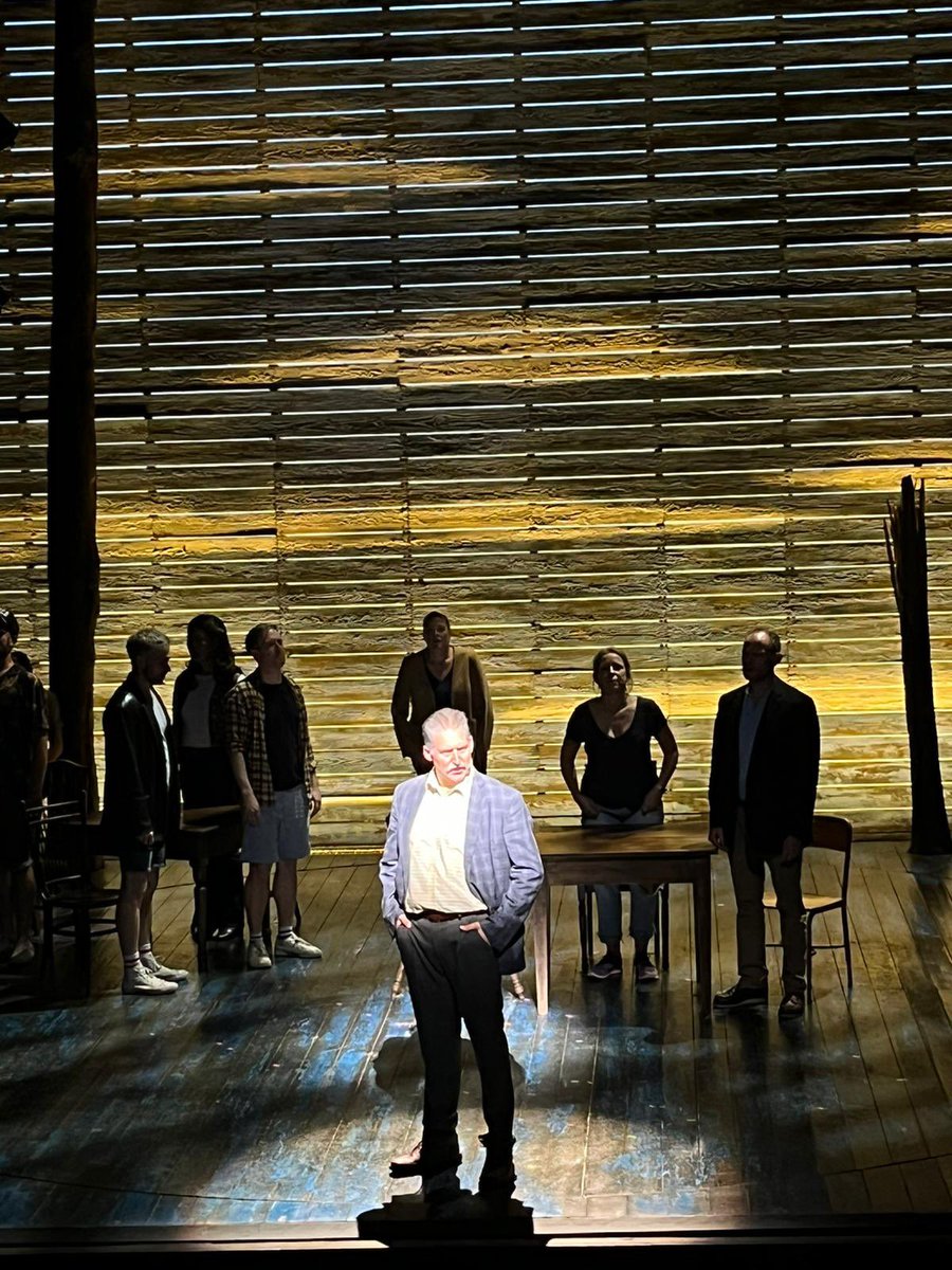craigstrongarm's tweet photo. Tonight I get to make my debut as Claude in @ComeFromAwayUK and I couldnβt be happier and more excited π€© this truly is a dream come true! ππ»β€οΈ #imanislander #comefromaway #standby #dreamcometrue #grateful πππ https://t.co/4zGvjVGB5c