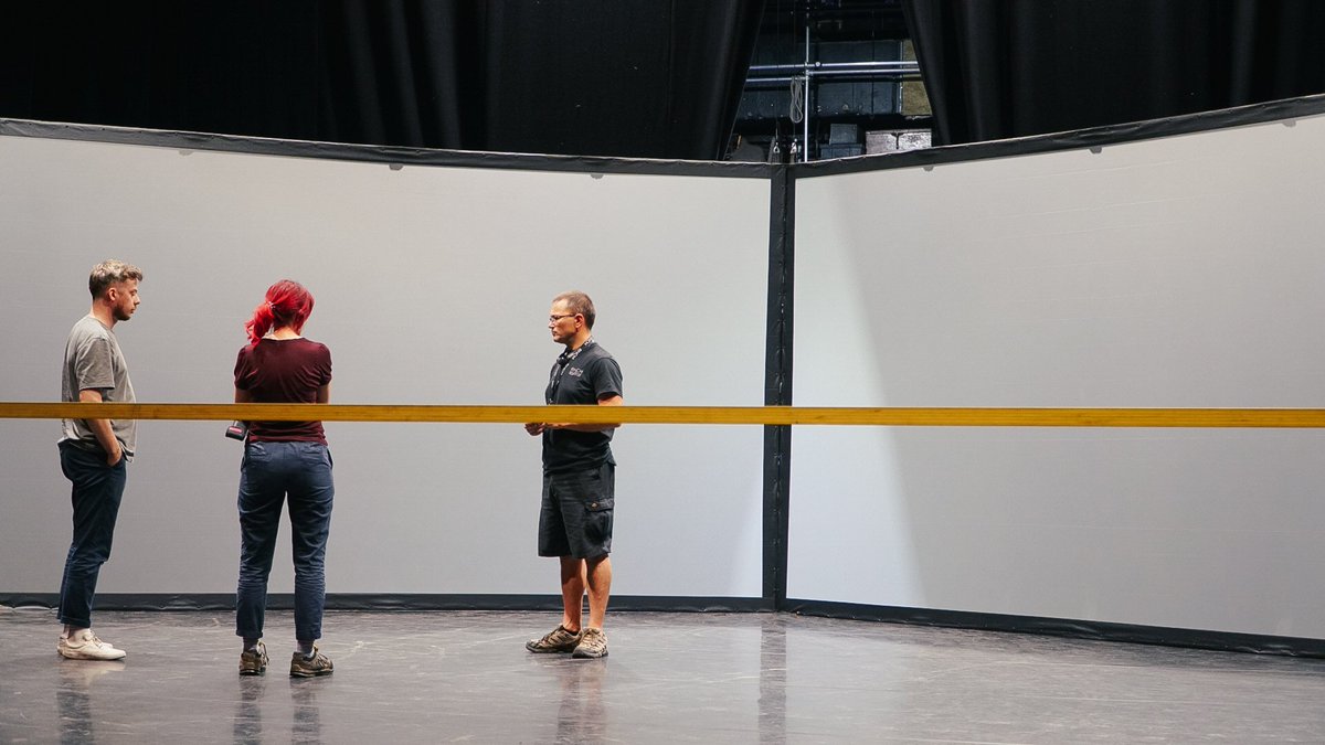 A lot of behind-the-scenes magic taking place right now... Installing, lifting, rolling and measuring with producer extraordinaire <a href="/StephClarkeUK/">Steph</a> at the helm