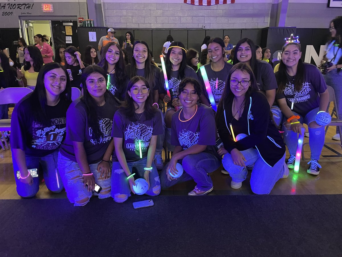 NorthRaiderSB_'s tweet photo. All sports united here at Raiders! #sball #bball #vball #track https://t.co/aTcdPg6Ijb