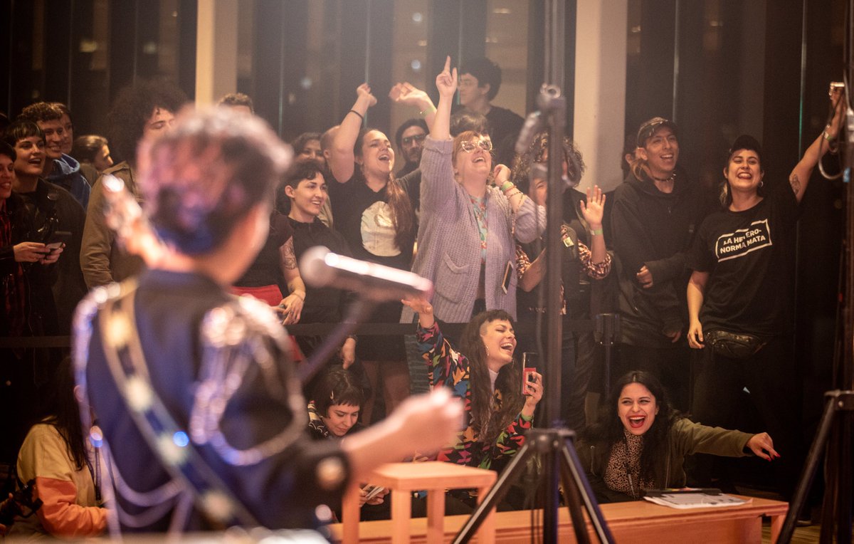 MICA_cultura's tweet photo. ¡ASÍ VIVIMOS EL DÍA 2 DE KEXP EN VIVO DESDE ARGENTINA! 😍
@LosRiel + #LasEx + #BlancoTeta hicieron bailar al 9no piso con tremendos shows.
(...) https://t.co/O1iSlbCd5s