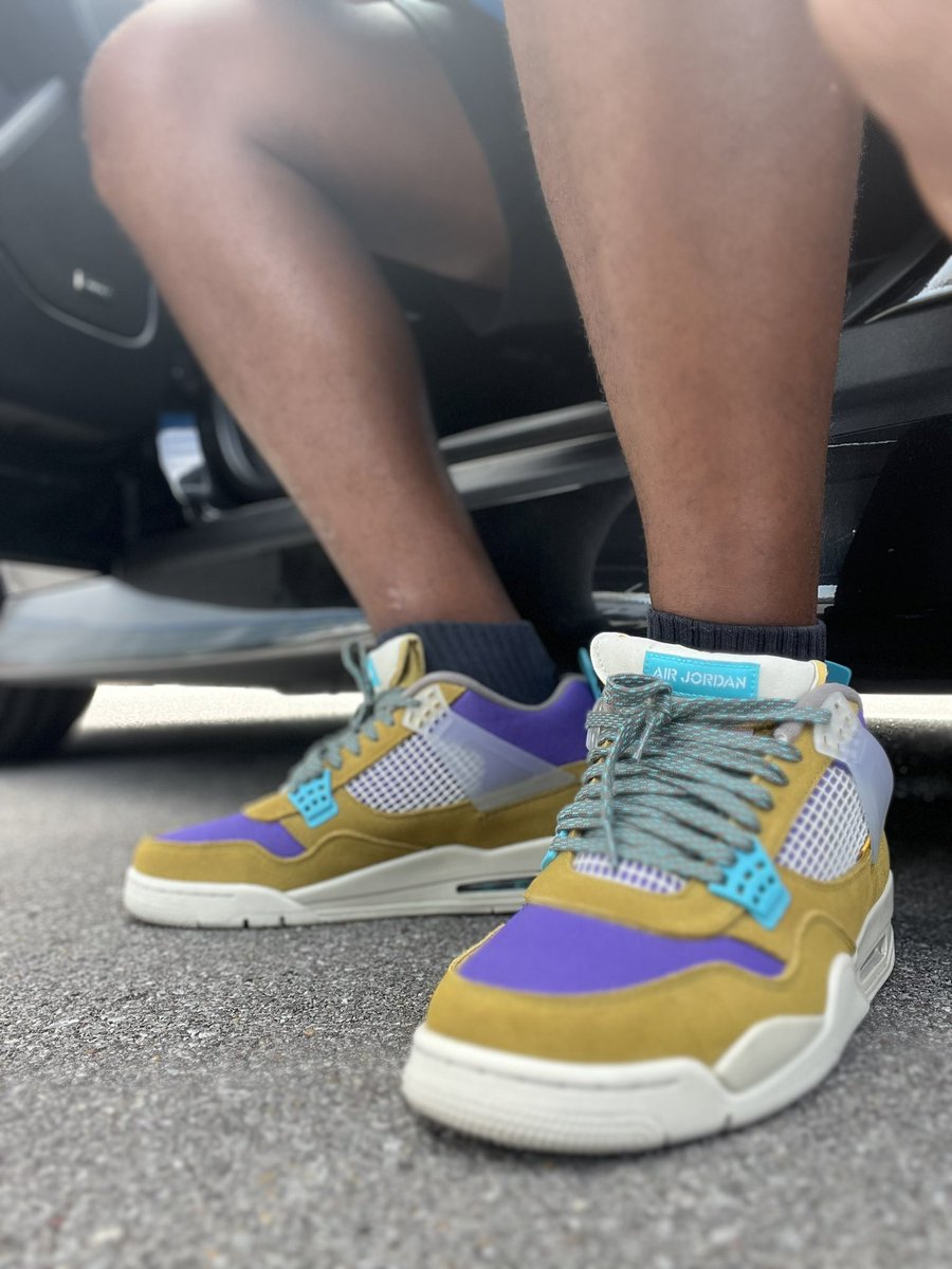 NormalSizeRocky's tweet photo. Union 4’s today cause a few people brought up unions yesterday! #KOTD #WDYWT #SNKRliveheatingup #SNKRSkickscheck #yoursneakersaredope #union4 

What are you guys rocking today?! https://t.co/vF9dMEdmGL
