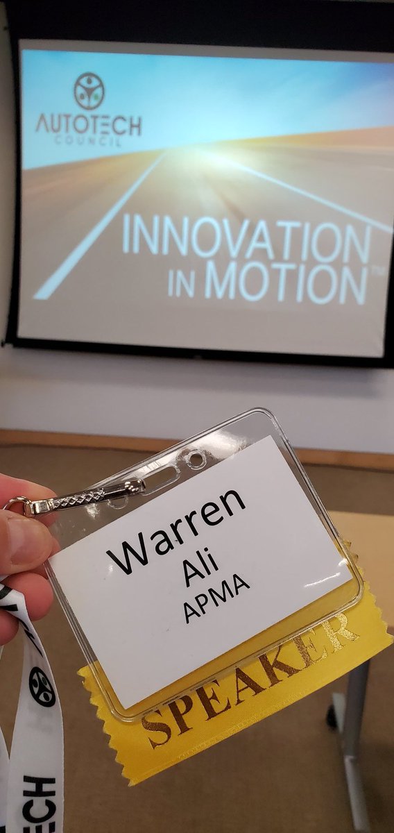 WarrenAli3's tweet photo. And so it begins. Thank you to Team Canada members @cbnpeet &amp; @kurtdevries1 for this high value-add pitch day to #SiliconValley VCs and OEM + Tier 1 Tech Scouts. Here in support of a few Project Arrow startup pattners. Thanks also to @autotechcouncil for hosting our delegation. https://t.co/AFMV9bjBsi