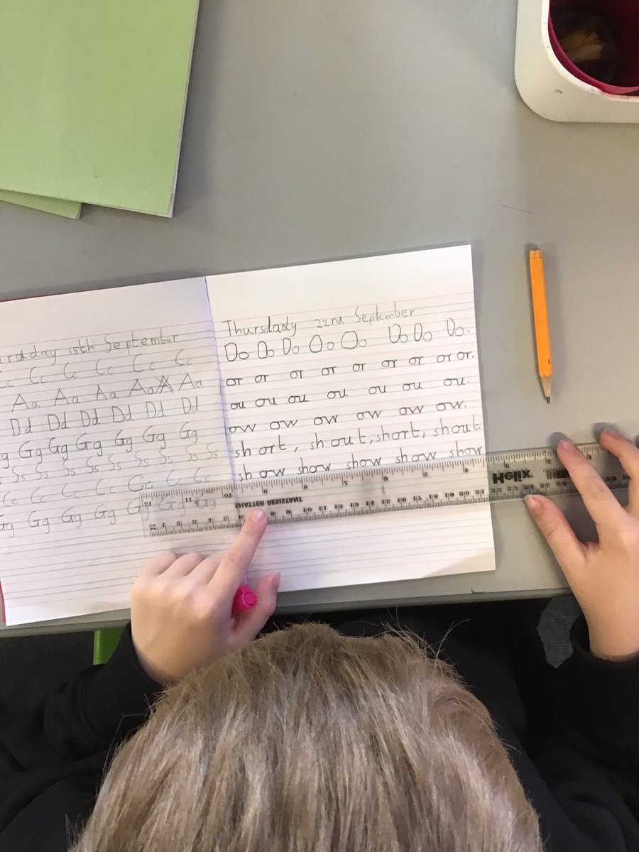 LindenRDCedar's tweet image. @LindenRDCedar #LindenEnglish #LindenHandwriting #proudtobelinden
Some beautiful handwriting this morning- and even some joins! @LindenRoad