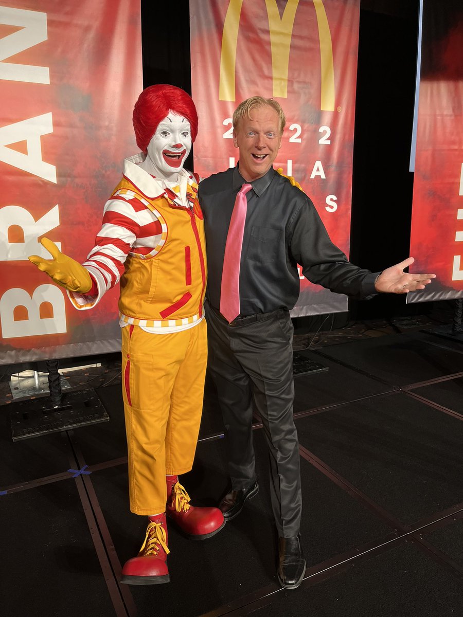 andy_masters's tweet image. Was THRILLED to present my Leadership &amp;amp; Positive Culture program as keynote speaker for 600+ Owners/Operators &amp;amp; GMs at McDonald’s!  I’m Lovin’ It!!
#mcdonalds #cmp #culture #leadershipdevelopment #restaurants #keynotespeaker #workforce #leadership #customerexperience #cx
