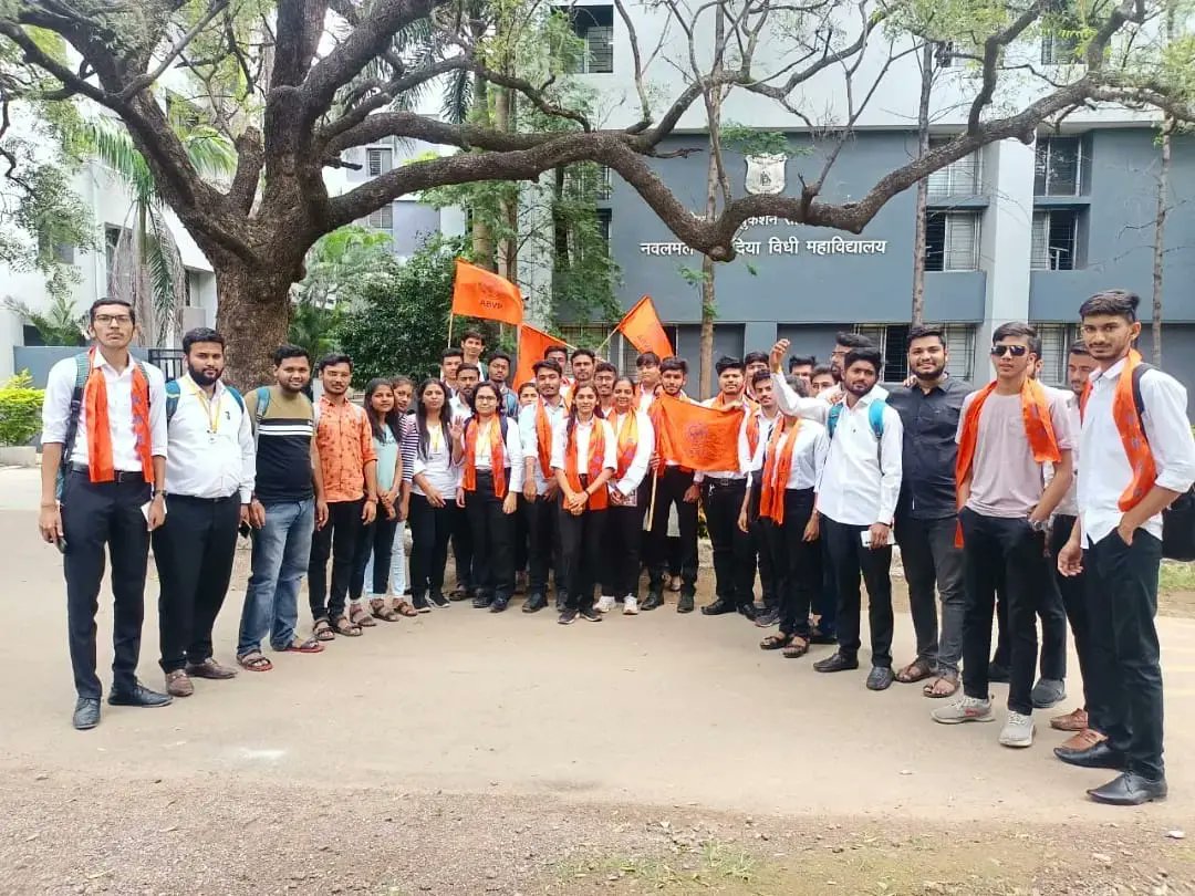 ABVPPune's tweet photo. कोथरूड भाग - डेक्कन नगर 
येथील फिरोदिया विधी महाविद्यालयात आज कार्यकारिणी घोषणा करण्यात आली . या वेळी पुणे महानगरमंत्री शुभंकर बाचल उपस्थित होते . https://t.co/um2KUsYXL5