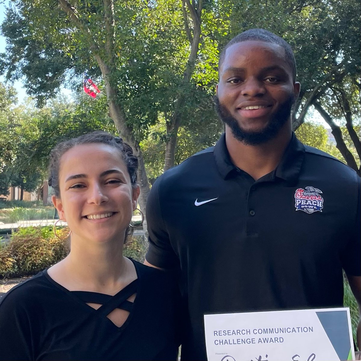 ChristyJWL's tweet photo. Working to improve GA’s health &amp; well-being, @MCG_AUG M2s Destine Ede #internalmedicine &amp; Danae Rammos 
@Danae_A24 #surgery recognized by their peers for practice-based research in  HamesNet/CADRE Research Communication Challenge #Match2025 @mcg_familymed #meded #medtwitter #PBRN https://t.co/xxspWBwT71
